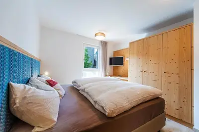 Image de Appartement \"Gass B\" avec vue sur les montagnes, terrasse privée et Wi-Fi