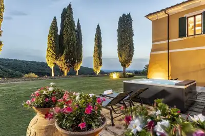 Image de Maison de vacances avec bain Ă remous, climatisation, Wifi, Tv, patio, vue panoramique, parking