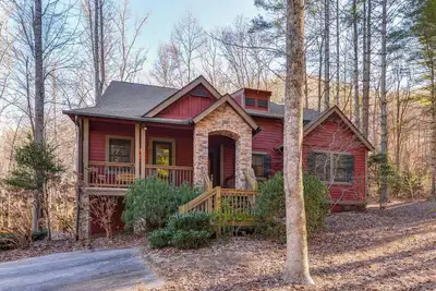 Image de Happy Place Cottage Nestled in the Mountains of Nc at Bear Lake Reserve