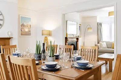 Image de Barnacle Nook - sleeps 8 in Sheringham