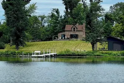 Image de Lakeside Cottage - Amazing Wi lake cabin perfect for the family