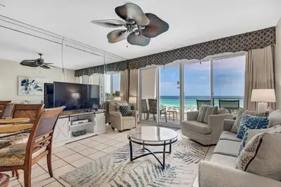Image de Gulf Front Unit~Pool+Hot Tub~2br Sterling Sands 208