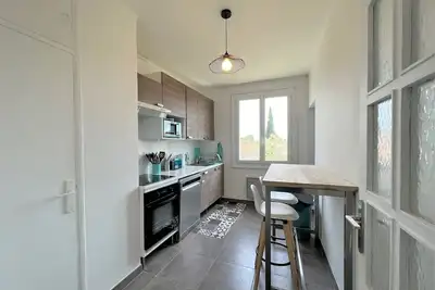 Image de Appartement avec balcon, très proche du centre-ville