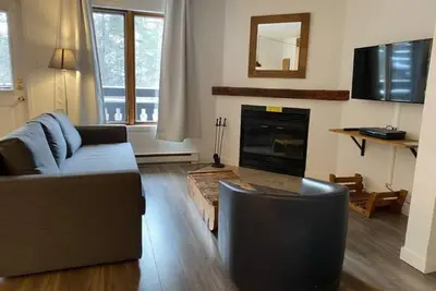 Image de Condominium d'une chambre à coucher avec vue sur le Mont-Sainte-Anne