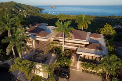 Image de King Summit – Picture-Perfect Panorama from a Private Luxury Villa