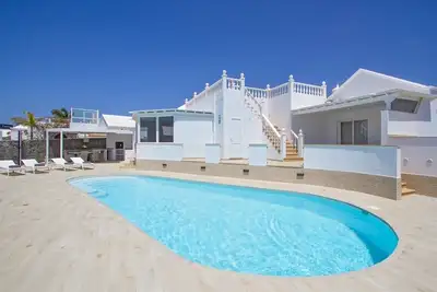 Image de Stunning 4 Bedroom Villa on Prestigious Development