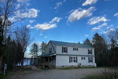 Image de Beautiful Downeast Maine Family Lakeside Rental!