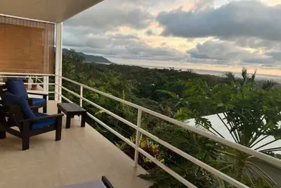 Image de Close to best surf spot, stunning ocean view C