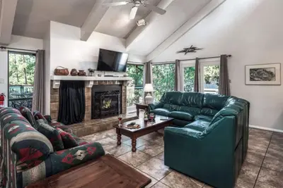 Image de Jen Casa Sue Casa - Spacious, Priv Hot Tub, Tons of Wildlife