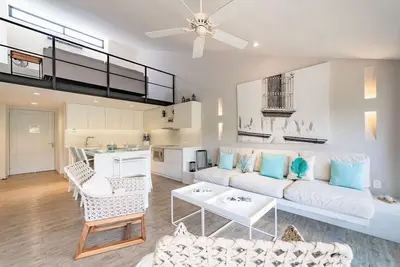 Image de Private Rooftop Terrace + Walkable to the Beach