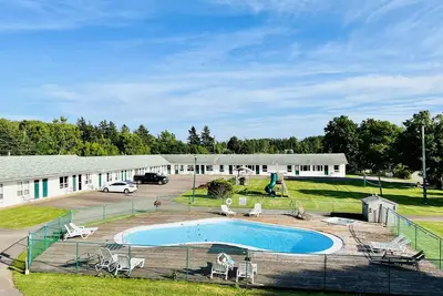 Image de Comfort Queen Room for Family of 4