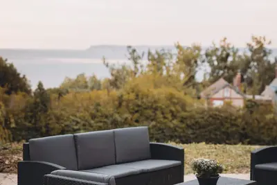 Image de Joli appartement dans propriété normande surplombant la mer