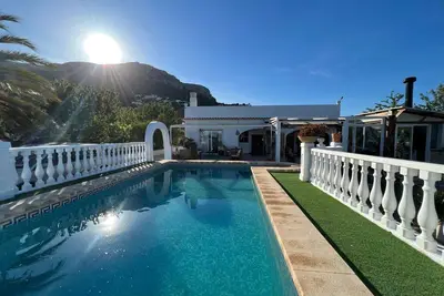 Calpe. Villa avec vue mer et montagne. 5 min. de la plage!