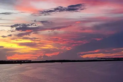 Image de Waterfront Luxury Penthouse Condo on Tampa Bay Estuary and Golf Course