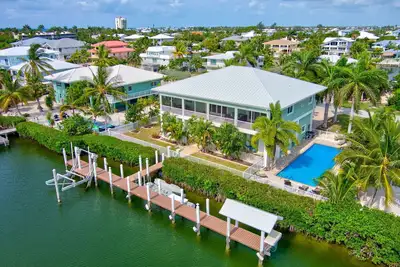 Walk to Beach, 90’ Dock, Huge Pool, Lux Home