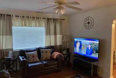 Image de Only the best for you! Murphy ‘s Manor!