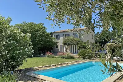 Mas provençal - <15min Avignon Tgv - à proximité de Saint-Rémy-de-Provence