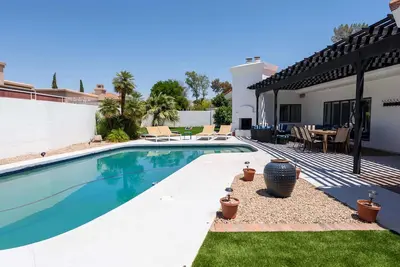 Image de Sunshine Villa by HomeSlice Stays