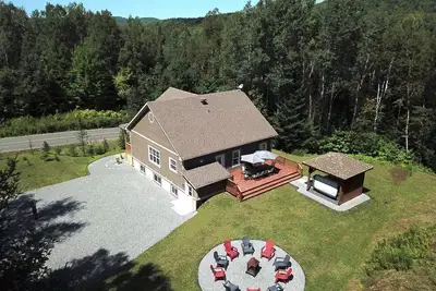 Image de Chalet Mont Blanc-Tremblant villégiature, Golf reconus, Spa, Sky, Boisé, Confort