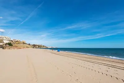 Image de Front Line La Cubana-Higueron Beach Club