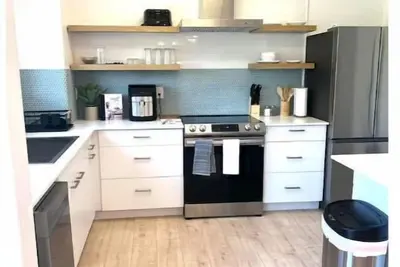 Image de Great two bedroom townhome with pool