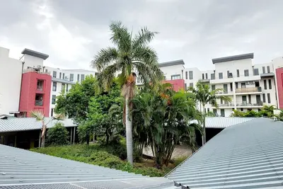 Image de Nouveau! T2 Confortable au bord du lagon.