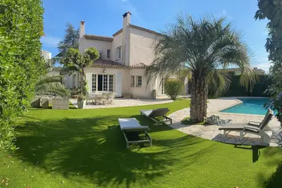 Image de villa Saint Raphael 8/9 personnes spacieuse, à 5 mn des plages