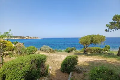 Image de A 30m de la Mer, Calme, Tranquillité et Coucher de Soleil en mer à Contempler
