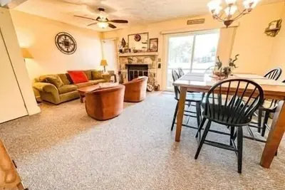 Image de Fishing, skiing, golfing, water parks, restaurants, outlets, family activity