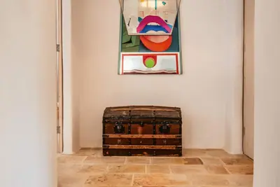 Image de Old trullo and lamia in one hectar garden pool with view.