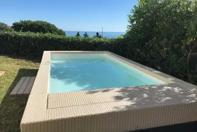 Image de Delightful Villino sea view 4km from the beaches with mini Jacuzzi pool.