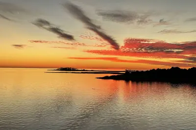 Image de Waterfront 3 bedroom condo. Fall and oysters are here!