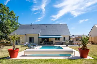 Image de Gite 10 Pers Saumur Piscine & Spa