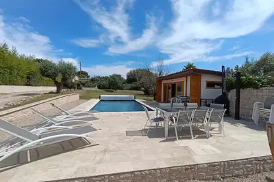 Image de Maison entre mer et montagne - Piscine et jacuzzi