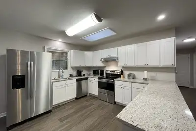 Image de Business Travelers & Near Business District