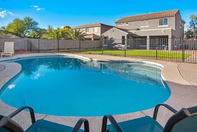 Image de Heated Pool Home with 6 King beds & 5 bedrooms
