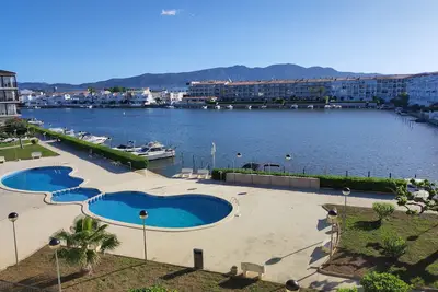 Image de Appartement Costa Brava Empuriabrava avec magnifique vue et piscine