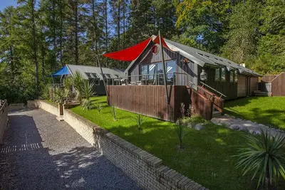 Image de Luxury Self Catering Lodge with Hot Tub - Palms 2, Loch Etive, North Connel