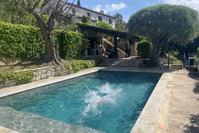 Image de Villa La Bazarette - Magnifique villa provençale, proche de Valbonne.