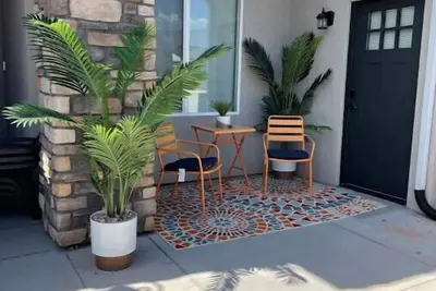 Image de Zions Red Rock Resort Adorable, King & Sofa bed Studio Suite, Private Entrance