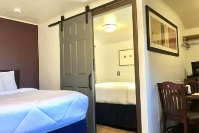 Image de Hilltop Lodge Standard Double - Room 108