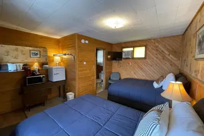 Image de Lyons in Onaway - 2 Full Beds - Room 4 - Sleeps 4