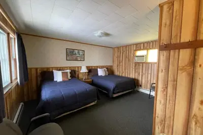 Image de Lyons Room 1 - Sleeps 4 · Lyons in Onaway - 2 Full Beds - Room 1 - Sleeps 4