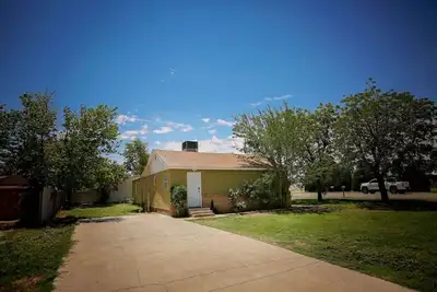 Image de Tranquil Rustic Quiet Family Home