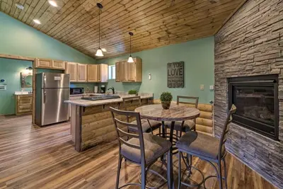 Image de 81b Cozy Cabin in Ruidoso Midtown!