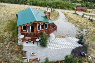 Image de Comfy 3 Bedroom Home Sleeps 6 Panoramic Mountain and Valley Views