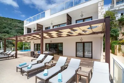 Image de Stunning 7 Bedroom Villa in Kalamar Bay