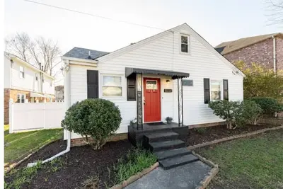 Image de Modern 3 Br home - Fireplace-Close to everything