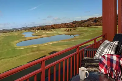 Image de 2 Bedroom Condo, Golf Course View, in Great Smoky Mountains! !