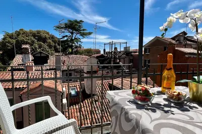 Image de Apartment Accademia - Historical Center